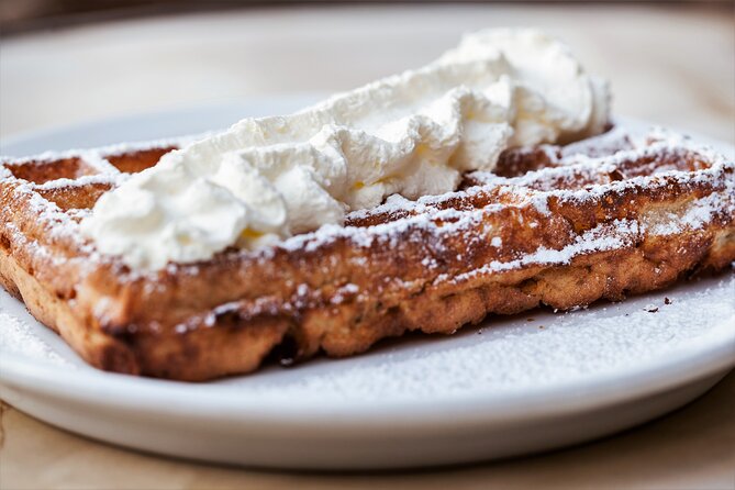 Brussels Discovery Tour: Belgian Food, Chocolate, Waffles, Beer, Sightseeing - Sights Along the Way