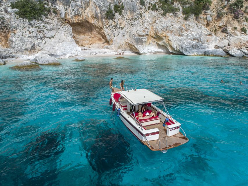 Cala Gonone: Motor Yacht Tour in the Gulf Of Orosei - Meeting Point and Directions