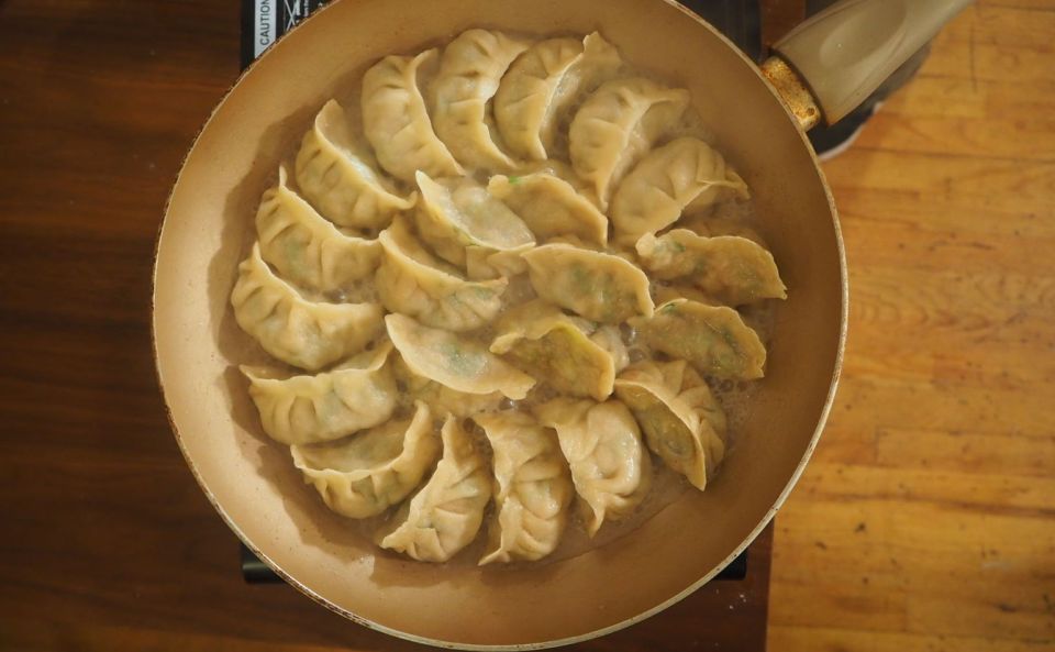 Cambridge: Dumpling Cooking Class With Taiwanese Snacks - Venue and Amenities