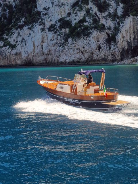 Capri: Private Boat Tour With Visit to the Caves - Included Amenities