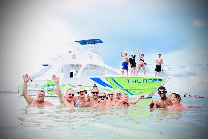 Catamaran Party Boat Half Day Trip With Snorkeling and Natural Pool - Positive Testimonials