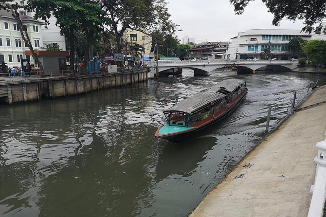 CHOB Bangkok Walking Tour (Talking + Walking + Eating) - Mahanakorn Skywalk