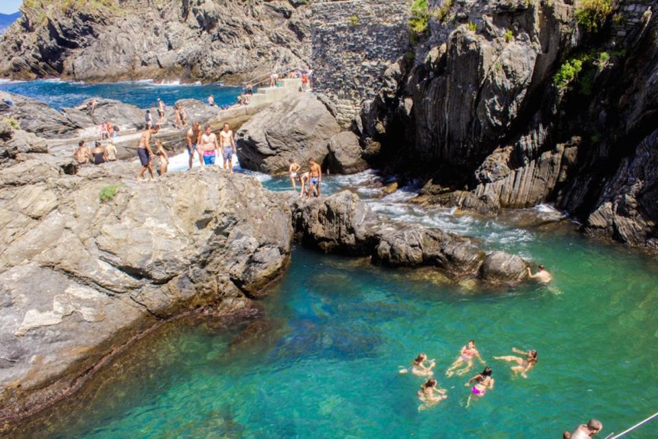 Cinque Terre: Hybrid Boat Tour With Swimming Stop - Meeting Point and Logistics