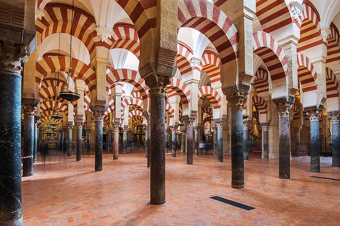 Cordoba in Depth Walking Tour - Group Size