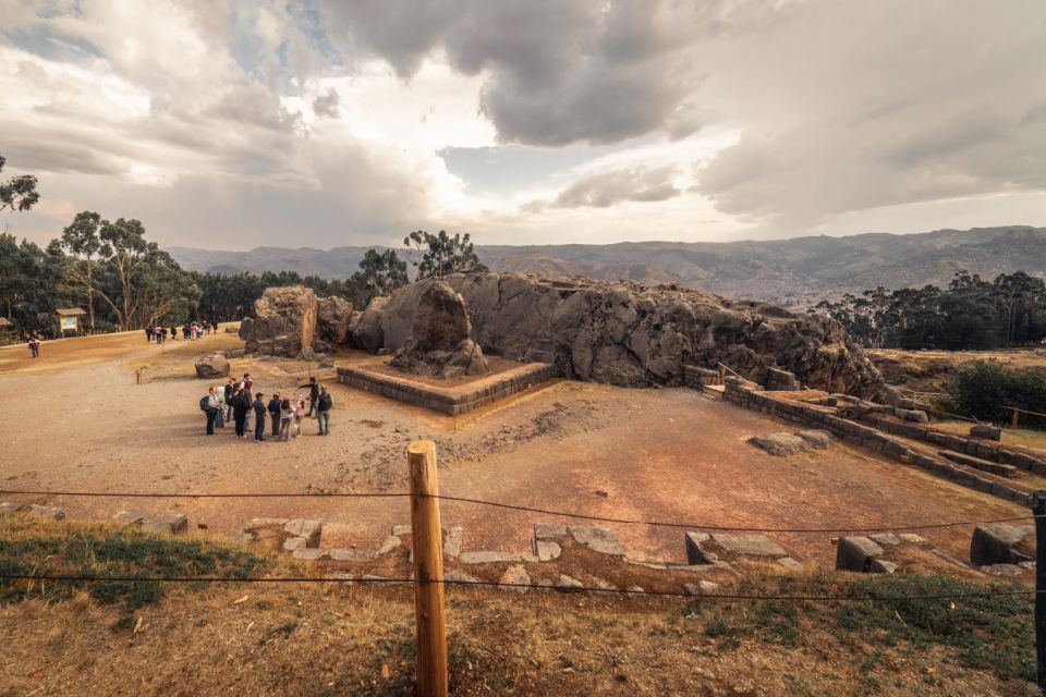 Cusco: 5D/4N Extraordinary Machu Picchu Tour + Hotel ★★ - Travel Documents Required