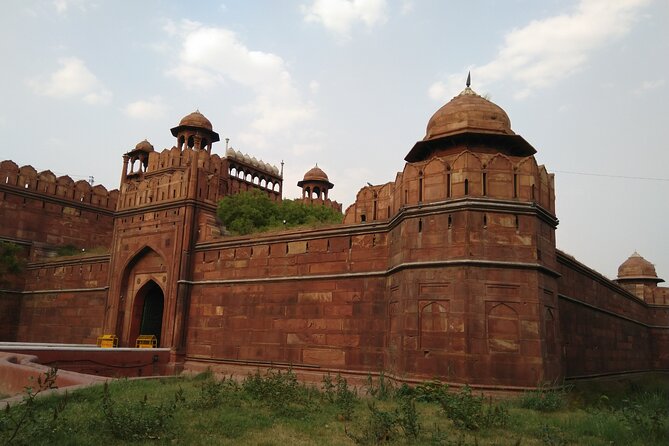 Delhi a Historic and Heritage 7 Hours Experience Trip - Pickup and Meeting Details