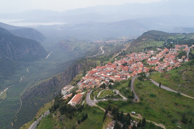 Delphi Full Day V.R Audio Guided Tour With Entry Ticket - Discovering the Delphi Museum