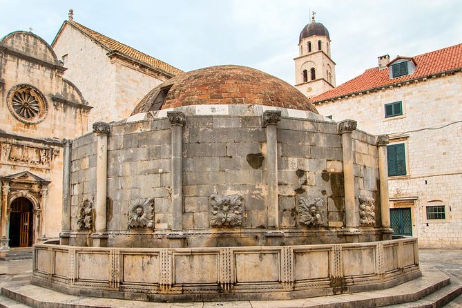 Dubrovnik Guided Group Tour With Ston Oyster Tasting From Split & Trogir - Guided Walking Tour