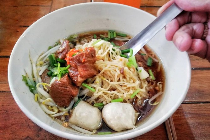 Eat Like a Local Food Tour in Hua Hin - Additional Tour Information