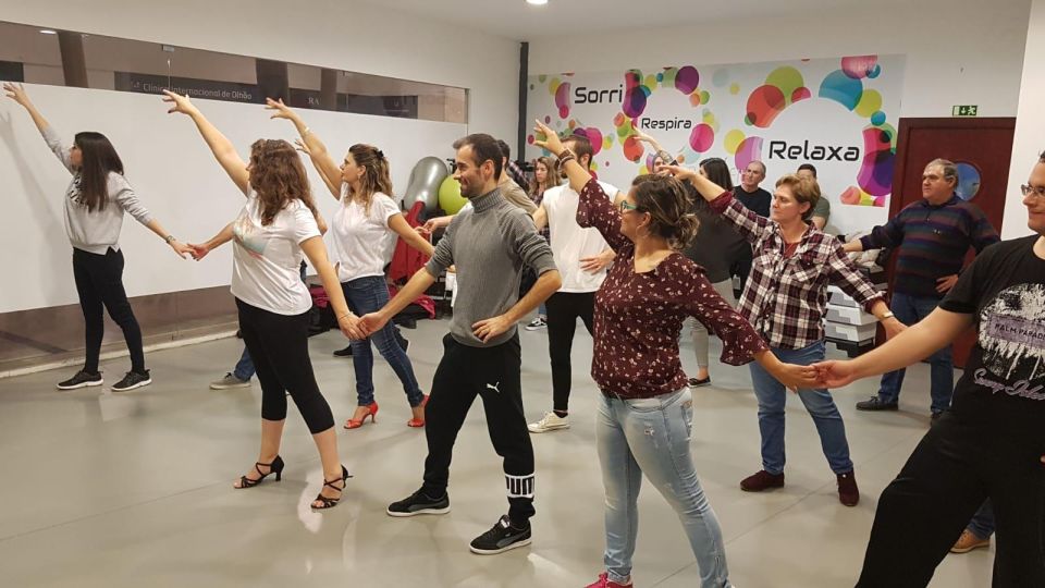 Faro: Private or Group Dance Lessons (Salsa, Bachata, Kizomba) - Diverse Dance Styles and Experiences