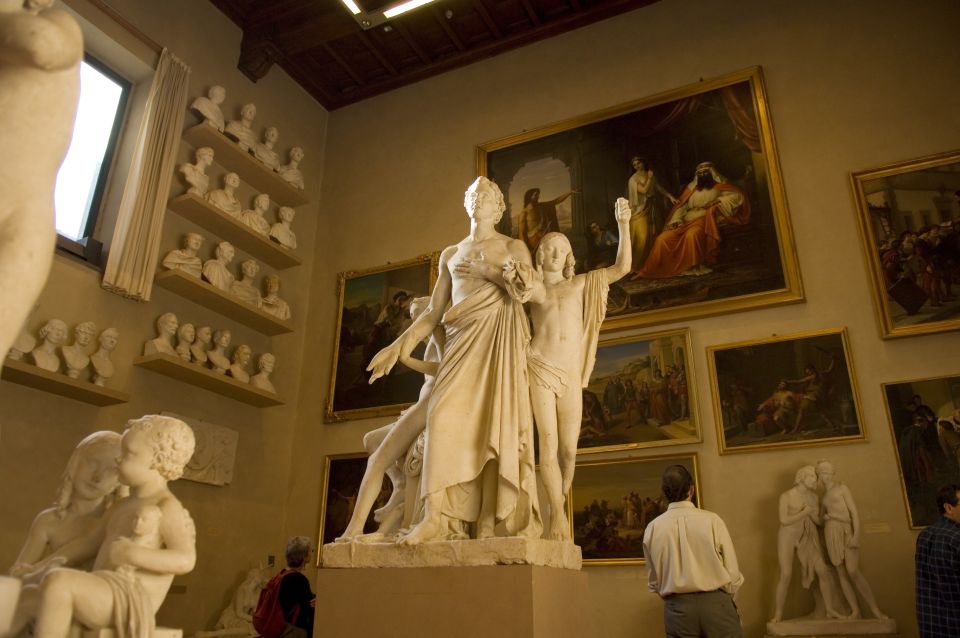 Florence: Walking Tour With Accademia Gallery - Medici District Exploration