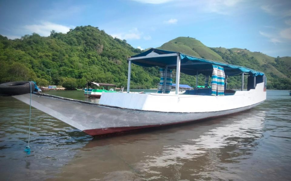 Flying Fox Sunset Cruise Private Boat Charter Labuan Bajo - Inclusions Covered