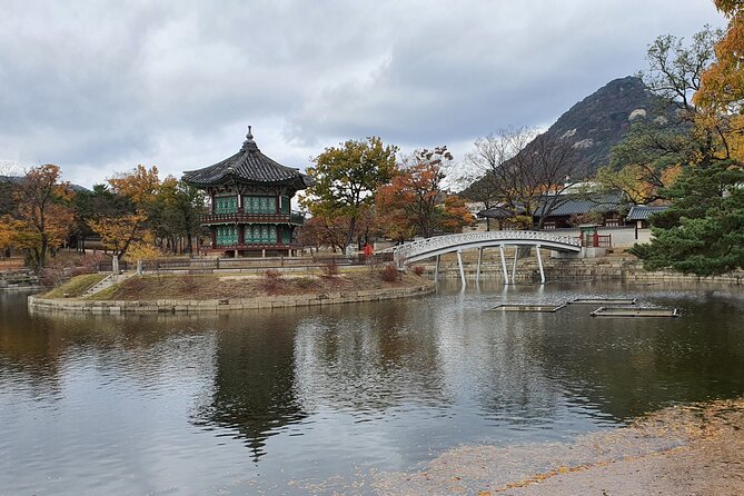 Free Style Private Tour(Essence of Seoul City or Dmz) - Knowledgeable English-Speaking Guide