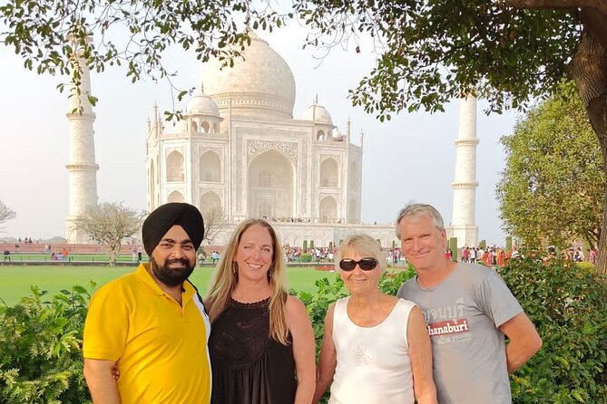 From Delhi: Taj Mahal and Agra Private Day Tour - Discovering Historic Agra