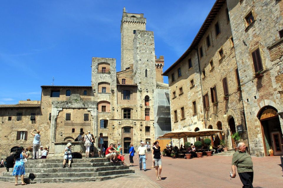 From Florence to Rome via Siena & Pienza Transfer With Lunch - Guided Tour of Siena