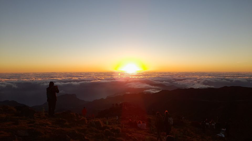 From Funchal: Pico Do Arieiro Sunset With Dinner and Drinks - Pico Do Arieiro Sunset