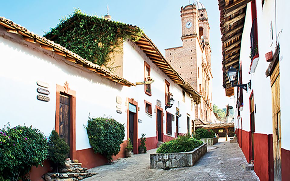 From Guadalajara: Tapalpa and Attaco Private Tour - Attacos Historical Hospital and Pharmacy