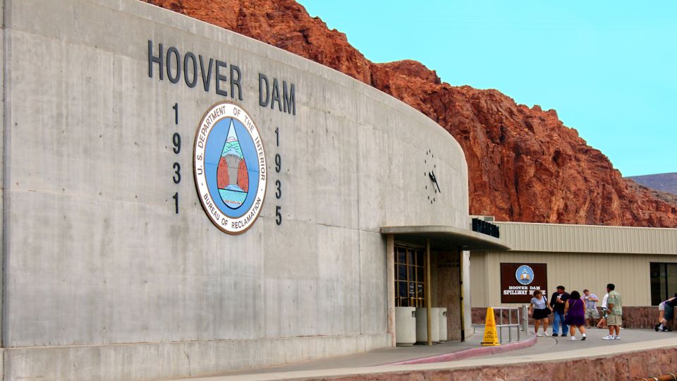 From Las Vegas: Hoover Dam Express Shuttle Tour - Self-Guided Tour at Hoover Dam