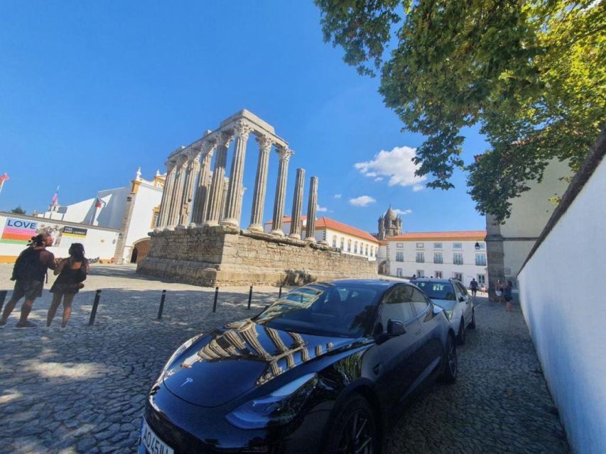 From Lisbon: Alentejo Tour (Évora and Monsaraz) - Explore the Village of Monsaraz