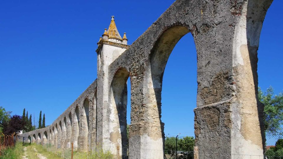 From Lisbon: Évora and Monsaraz Day Tour With Wine Tasting - Excluded From the Tour