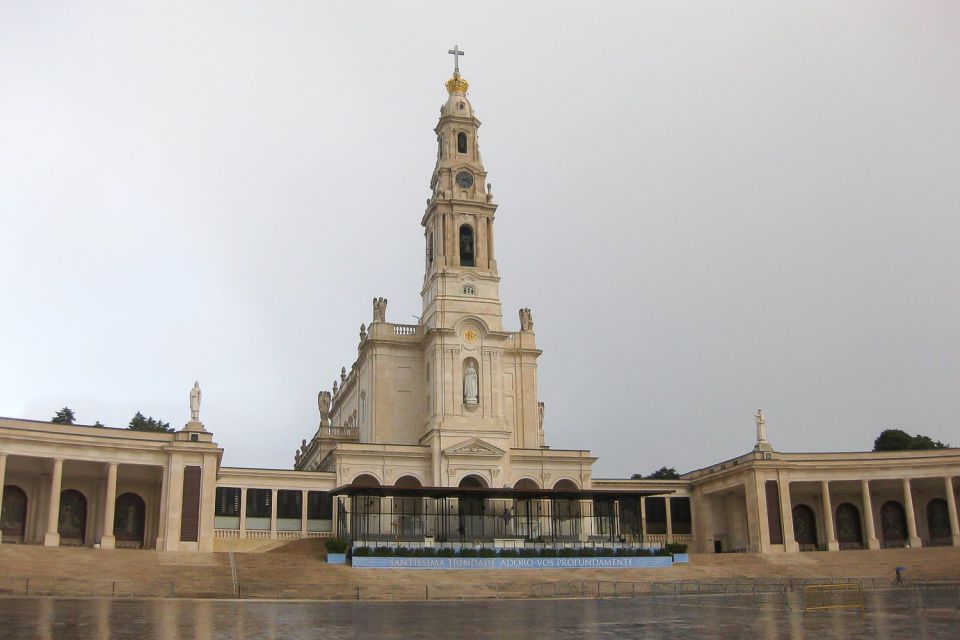 From Lisbon: Fatima Sanctuary Private Day Tour - Basilica of Our Lady of the Rosary