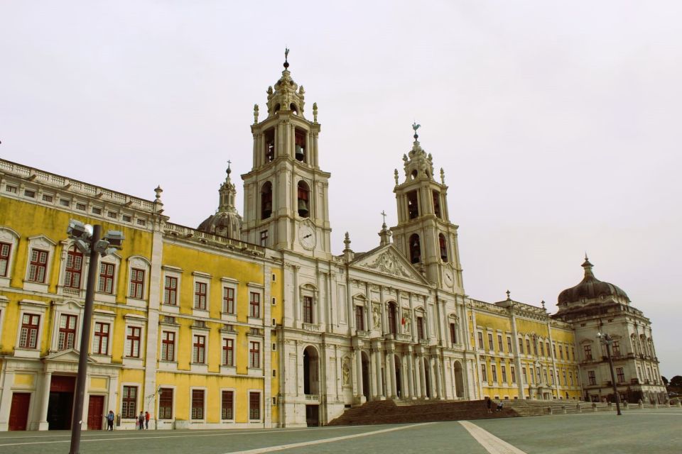 From Lisbon: Nazaré, Óbidos, & Mafra Palace Private Day Trip - Private Transportation and Pickup