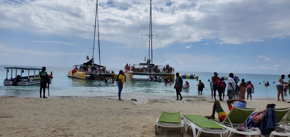 From Montego Bay: Negril Beach & Ricks Cafe Sunset Day Trip - Sunset Views at Ricks Cafe