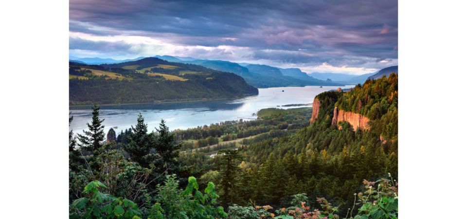 From Portland: Columbia Gorge Waterfalls and Mt. Hood Tour - Timberline Lodge and Mount Hood