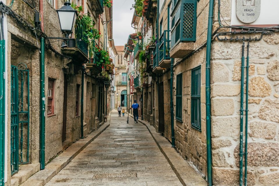 From Porto: Braga and Guimarães Full-Day Trip - Lunch at Local Restaurant