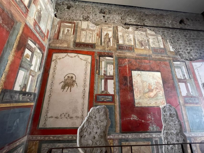 From Positano: Pompeii & Vesuvius Tour Small Group - Important Buildings