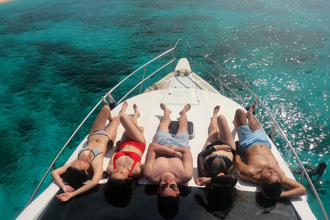 Full Day Trip to Explore 6 Destinations in Labuan Bajo and Komodo - Friendly Manta Swim