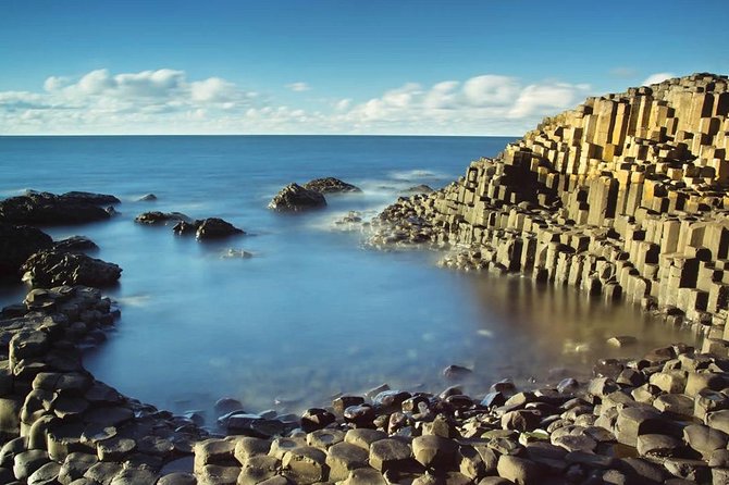 Giants Causeway Day Tour and Belfast City Tour 1 Day Pass - Hop-On Hop-Off Bus Tour of Belfast