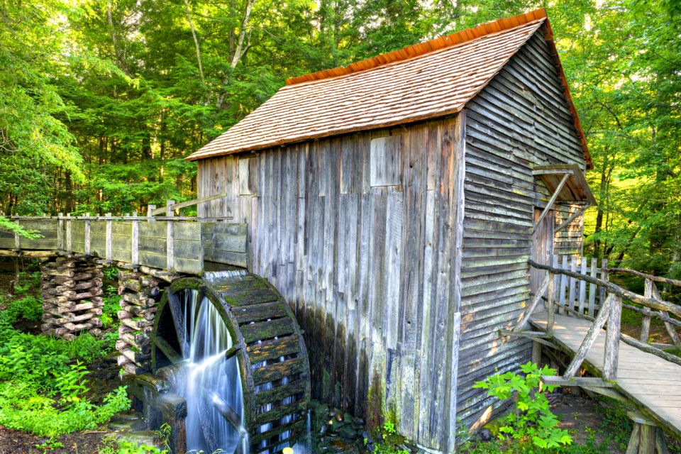 Great Smoky Mountains NP & Cades Cove Self-Guided Tour - Flexible Experience