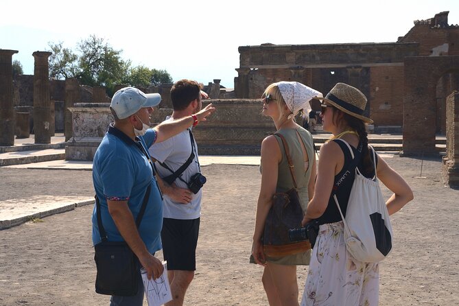 Guided Tour of Pompeii Ruins With Lunch and Wine Tasting - Reviews