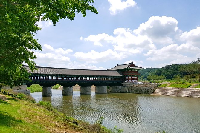 Gyeongju UNESCO World Heritage Sites and History Full-Day Tour With Lunch - Tour Suitability and Size