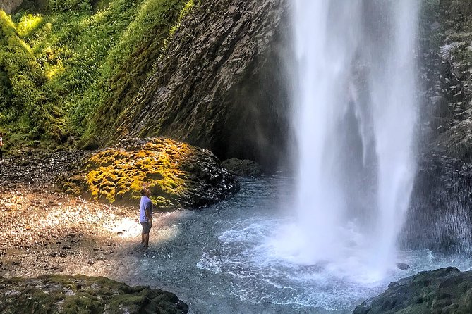 Half-Day Columbia River Gorge and Waterfall Hiking Tour - Meeting Point