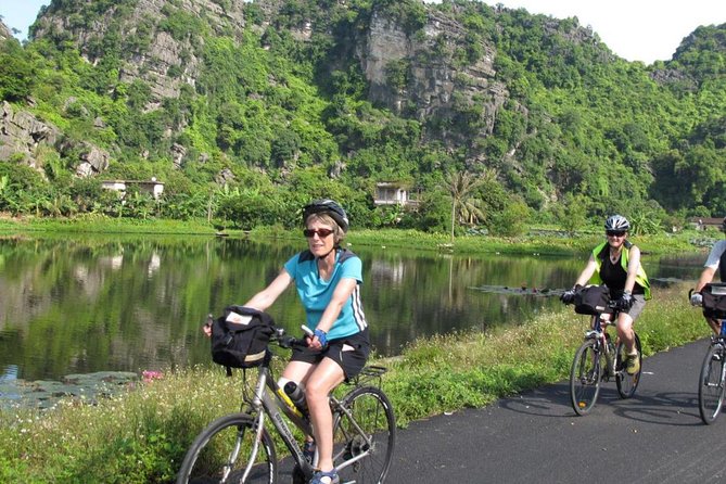 Hoa Lu Tam Coc Full Day Including Buffet Lunch - Bicycle Through Villages