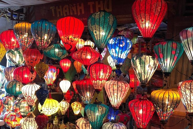 Hoi an Night Market With Hoi an Walking Tour , Colourful Lanterns, Boat Ride - Exploring Hoi Ans Night Market