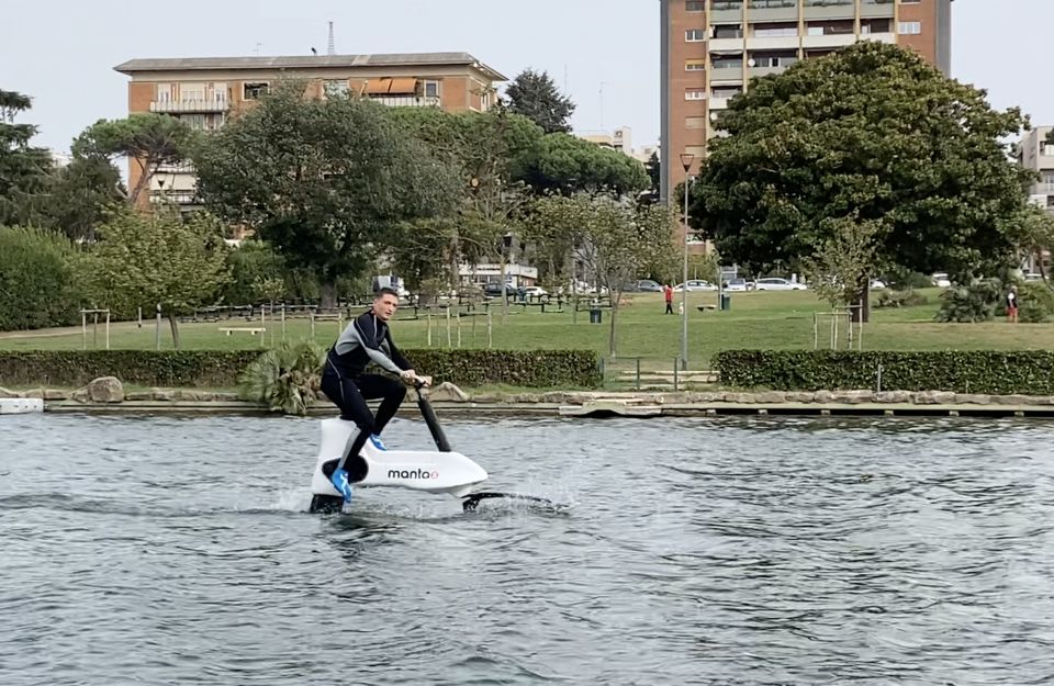 HydroFoil Bike Manta5 Academy Courses & Activities : Rome - Included Equipment and Gear