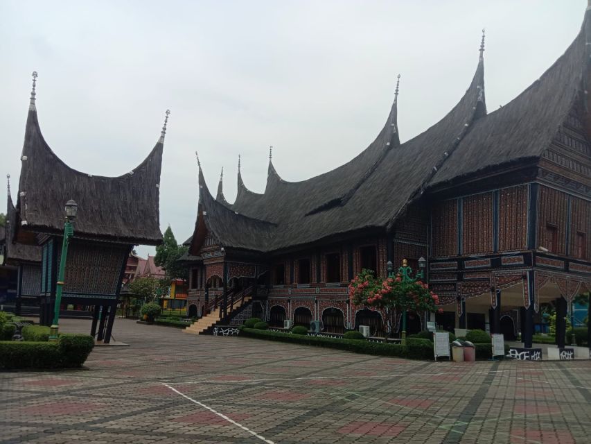 Indonesia Miniature in Park and Jakarta Highlights Tour - Touring the Istiqlal Mosque