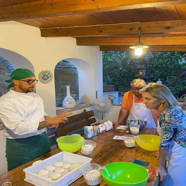 Ischia: Pizza Making Class With Drink Included - Refreshing Drinks Included