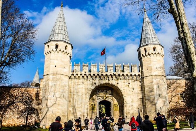 Istanbul Old City Guided Walking Tour - Hagia Sophia and Blue Mosque
