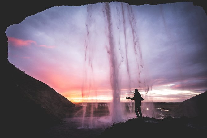 Jökulsárlón Glacier Lagoon 2 Day Tour & Optional Glacier Hike - Group Size and Cancellation