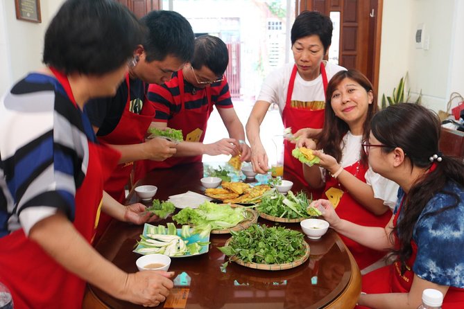 Jolie Da Nang Cooking Class: Market-Coffee-Cooking (JDN2) - Savoring the Homemade Lunch