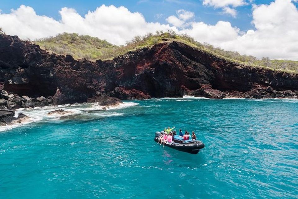 Kealakekua Bay: Snorkel and Coastal Adventure With Lunch - Exploring Sea Caves and Lava Tubes