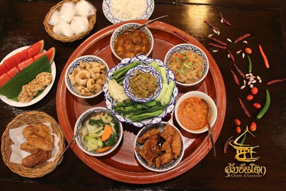 Khum Khantoke Chiang Mai: Northern Thai Cuisine and Show - Accessibility and Recommendations