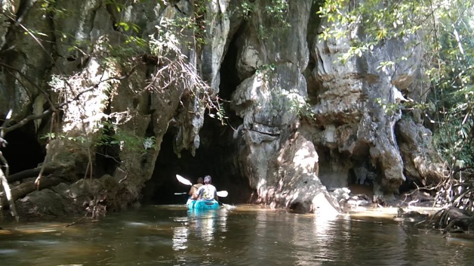 Krabi: Klang Cave, Bangtong Temple With Bor Thor Kayaking - Visiting Wat Maha That Wachiramongkol