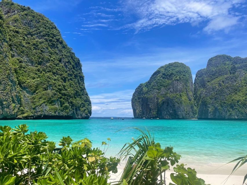 Krabi: Phi Phi Early Bird & 4 Islands Day Tour by Speedboat - Chicken Island Sightseeing