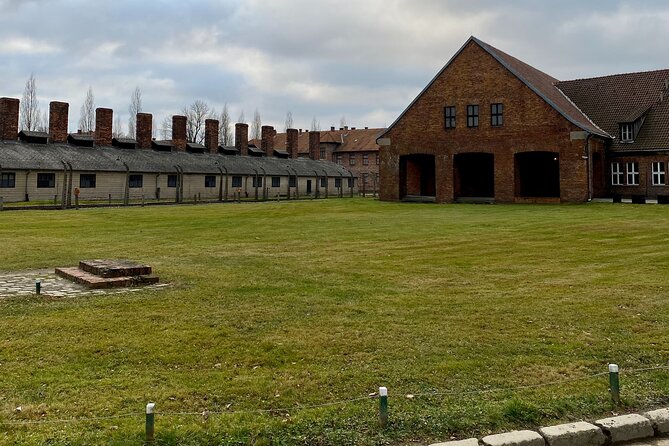 Krakow: Auschwitz-Birkenau Guided Tour & Hotel Pick Up - Customer Reviews and Ratings