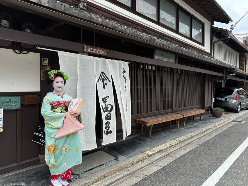 Kyoto Style Machiya: Maiko Happy Hour! - Included in the Tour